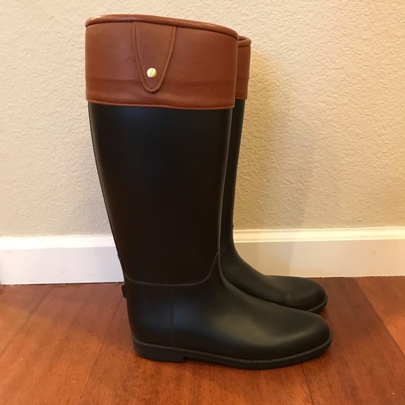 dirty laundry rain boots